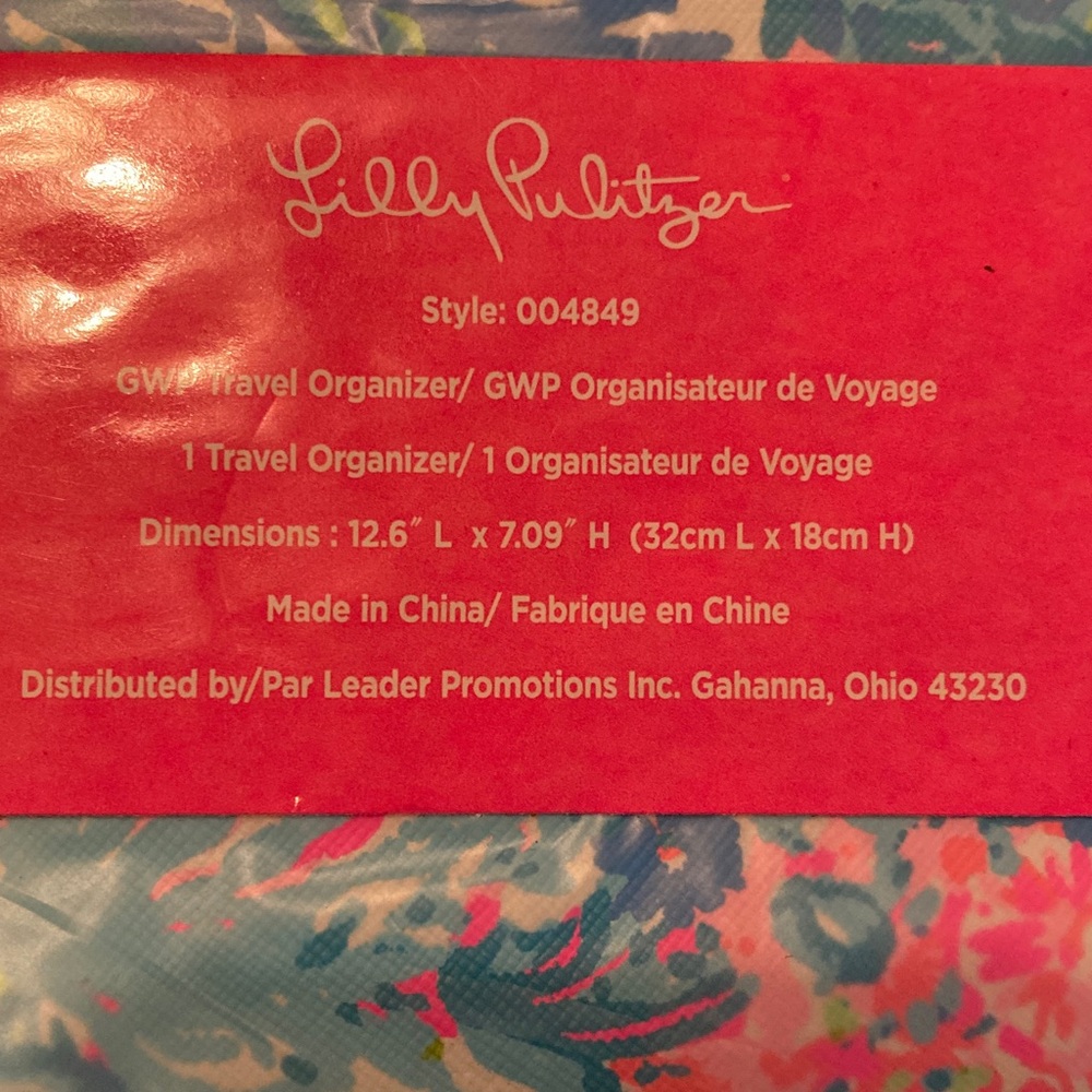 Lilly Pulitzer Tropical Floral Travel Organizer - Picture 2 of 7